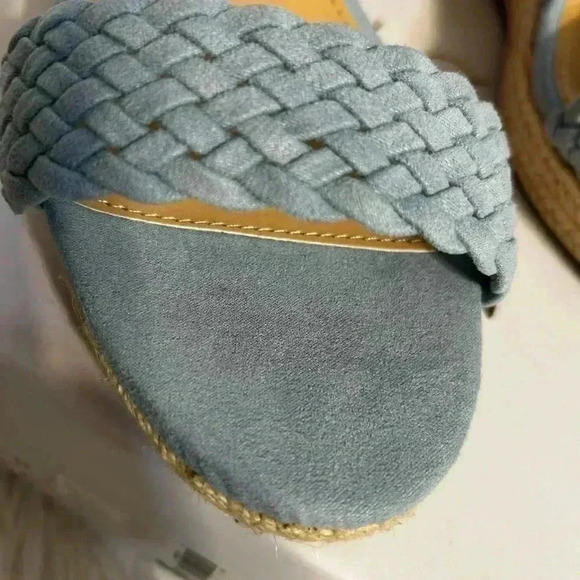 Size 10 Lauren Conrad summer heel wedges. - Picture 4 of 10